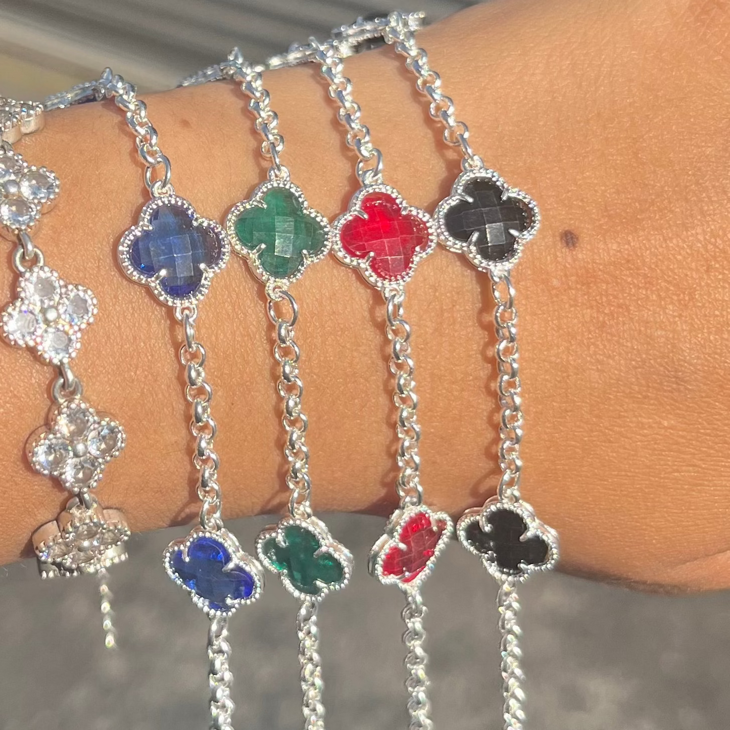 Clover Bracelet - Glass Stone