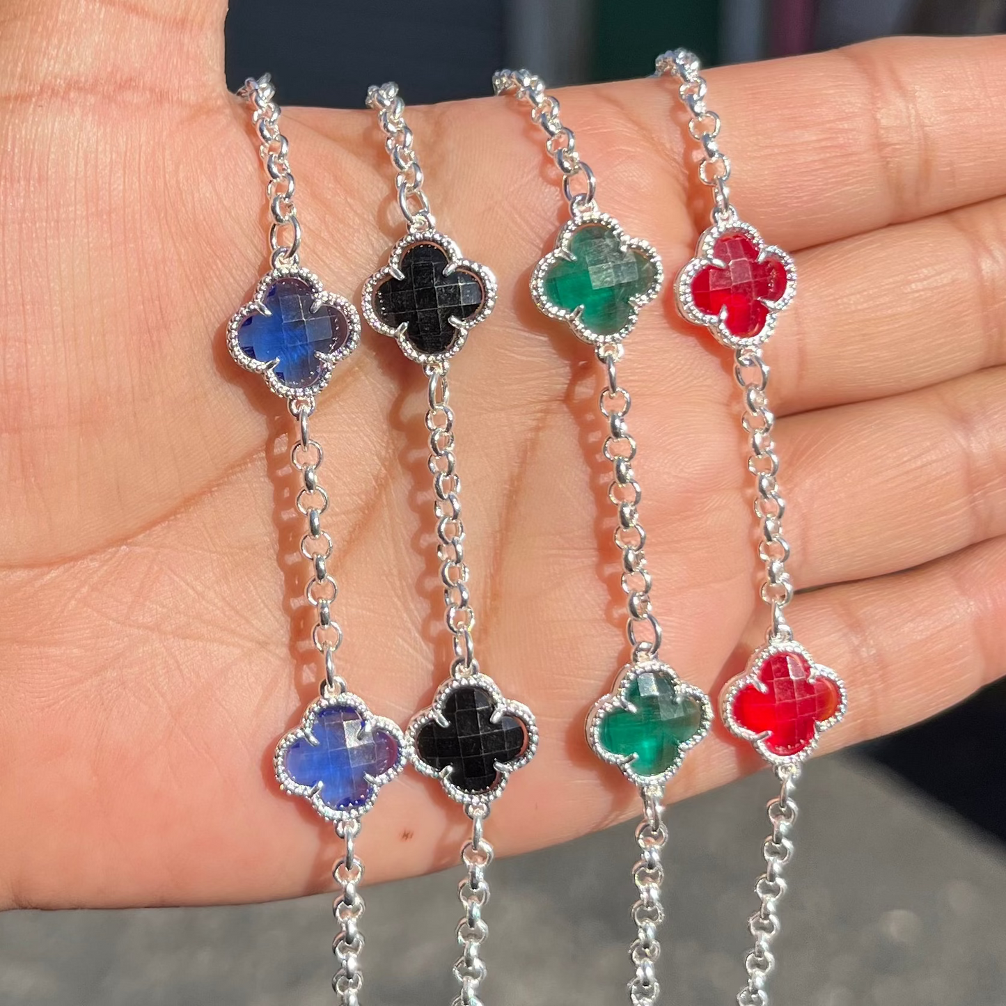 Clover Bracelet - Glass Stone